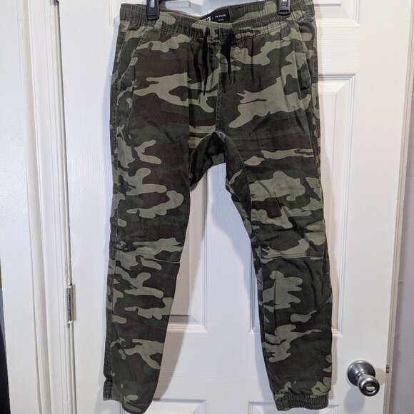 Camo Joggers - Picture 1 of 3
